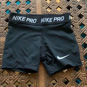 Girls Nike pros